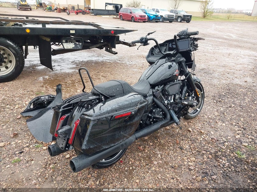 2025 Harley-davidson Road glide VIN 1HD1KH713SB610749 IAAI salvage auction — ALL OVER, Regular (South Dakota), sold $9,300 on 2026-07-07 (photo 4)