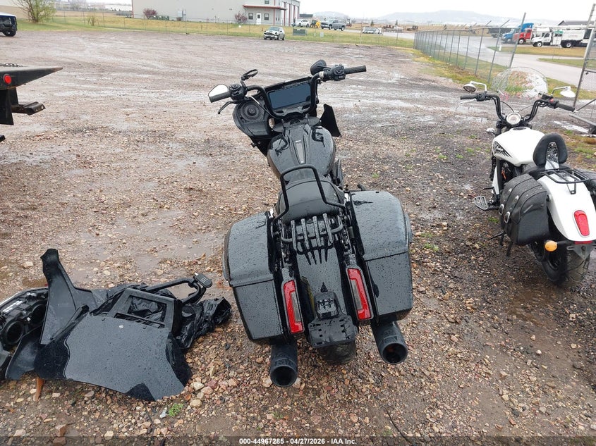 2025 Harley-davidson Road glide VIN 1HD1KH713SB610749 IAAI salvage auction — ALL OVER, Regular (South Dakota), sold $9,300 on 2026-07-07 (photo 6)