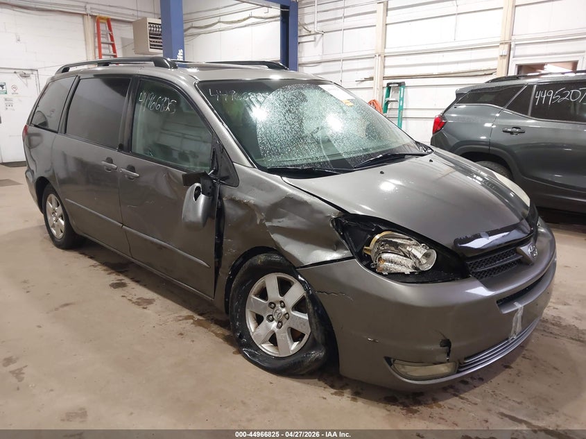 2005 Toyota Sienna VIN 5TDZA22CX5S243312 IAAI salvage auction — RIGHT FRONT, Clear (Indiana), sold $475 on 2026-07-21 (photo 6)
