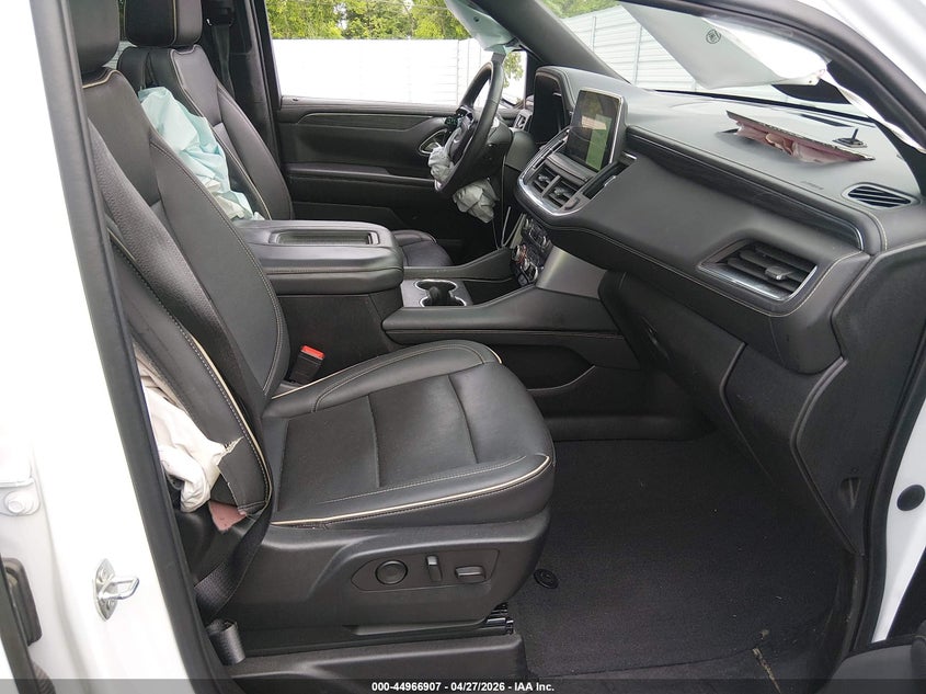 2022 Gmc Yukon VIN 1GKS1BKD9NR182869 IAAI salvage auction — RIGHT FRONT, Salvage Title, sold $10,850 on 2026-08-22 (photo 5)