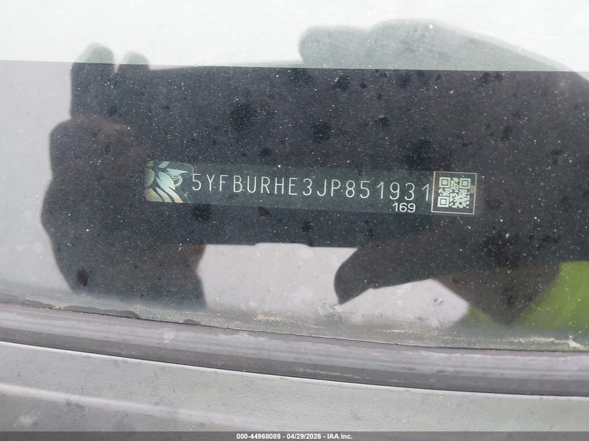 2018 Toyota Corolla VIN 5YFBURHE3JP851931 IAAI salvage auction — FRONT END, Original (Texas), sold $3,400 on 2026-07-08 (photo 9)