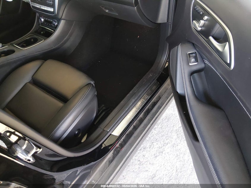 2020 Mercedes-benz Gla-klasse VIN WDCTG4GB9LU025221 IAAI salvage auction — FRONT END, Salvage (Connecticut), sold $6,100 on 2026-07-10 (photo 5)
