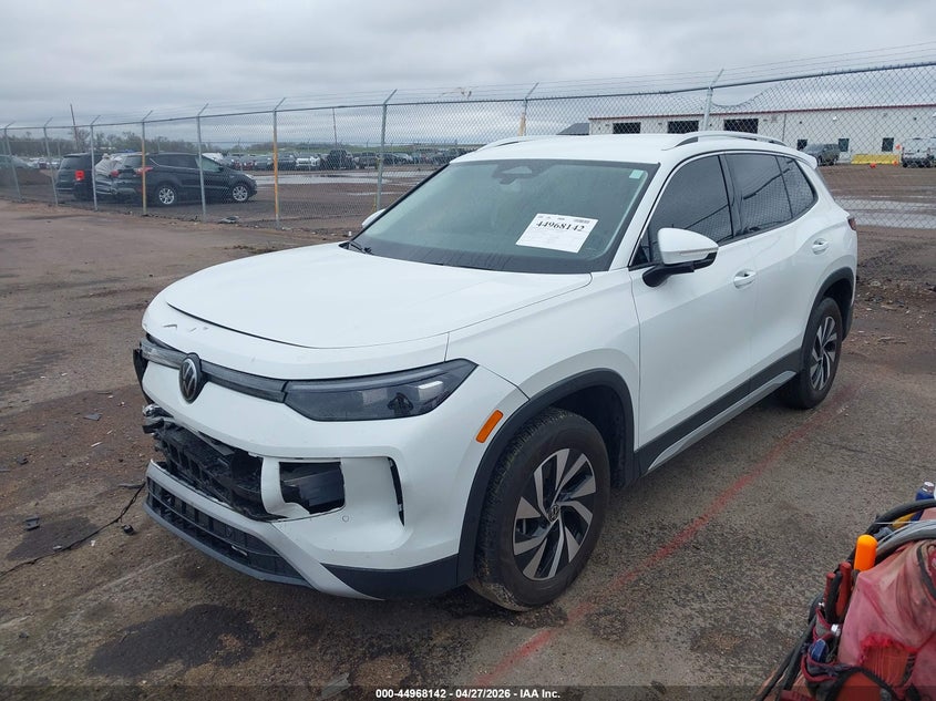 2025 Volkswagen Tiguan VIN 3VVBR7RM7SM004903 IAAI salvage auction — FRONT END, Regular (South Dakota), sold $9,400 on 2026-08-28 (photo 2)