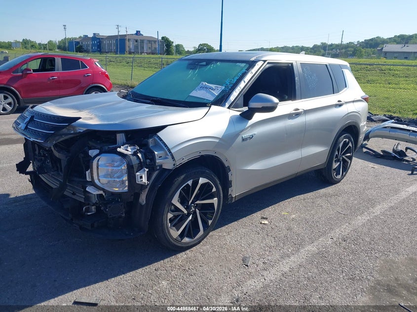 2023 Mitsubishi Outlander VIN JA4T5UA98PZ046324 IAAI salvage auction — FRONT END, Salvage (Illinois), sold $10,300 on 2026-07-14 (photo 2)