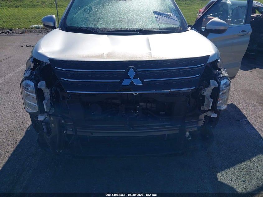 2023 Mitsubishi Outlander VIN JA4T5UA98PZ046324 IAAI salvage auction — FRONT END, Salvage (Illinois), sold $10,300 on 2026-07-14 (photo 6)