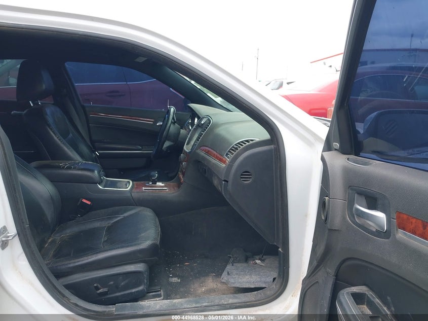 2012 Chrysler 300 VIN 2C3CCACG8CH192873 IAAI salvage auction — FRONT END, Wait Title, sold $550 on 2026-07-12 (photo 5)
