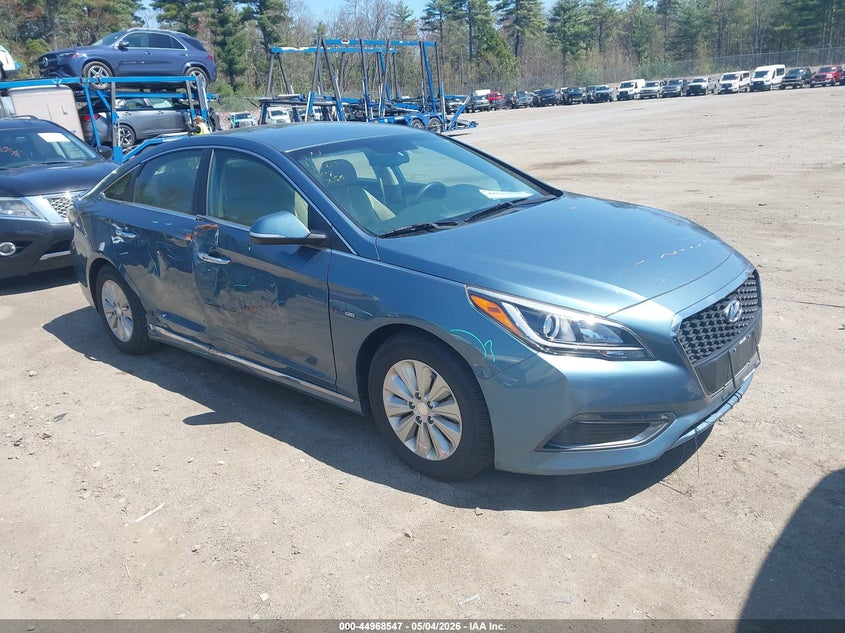 2016 Hyundai Sonata VIN KMHE24L18GA016362 IAAI salvage auction — RIGHT SIDE, Salvage (Connecticut), sold $1,350 on 2026-07-10 (photo 1)