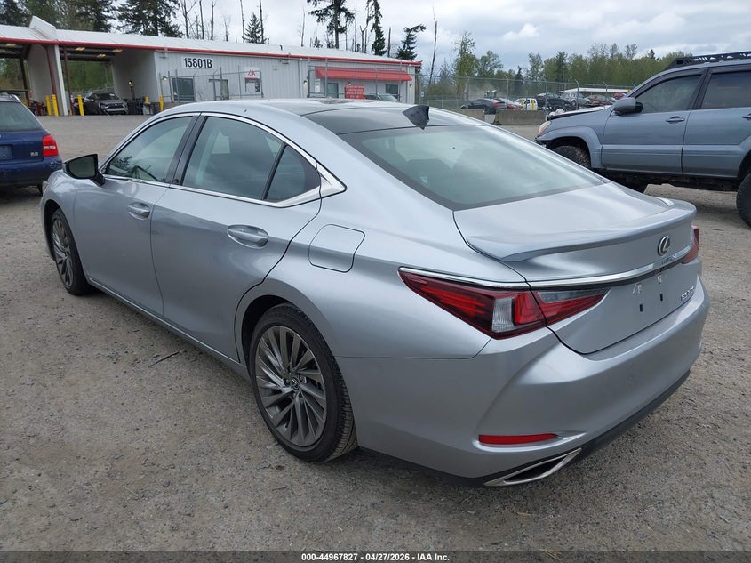 2025 Lexus ES VIN 58AEZ1B18SU186524 IAAI salvage auction — RIGHT SIDE, Salvage Title, sold $30,450 on 2026-07-06 (photo 3)
