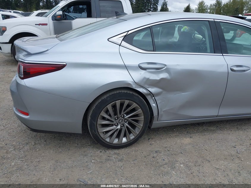 2025 Lexus ES VIN 58AEZ1B18SU186524 IAAI salvage auction — RIGHT SIDE, Salvage Title, sold $30,450 on 2026-07-06 (photo 6)