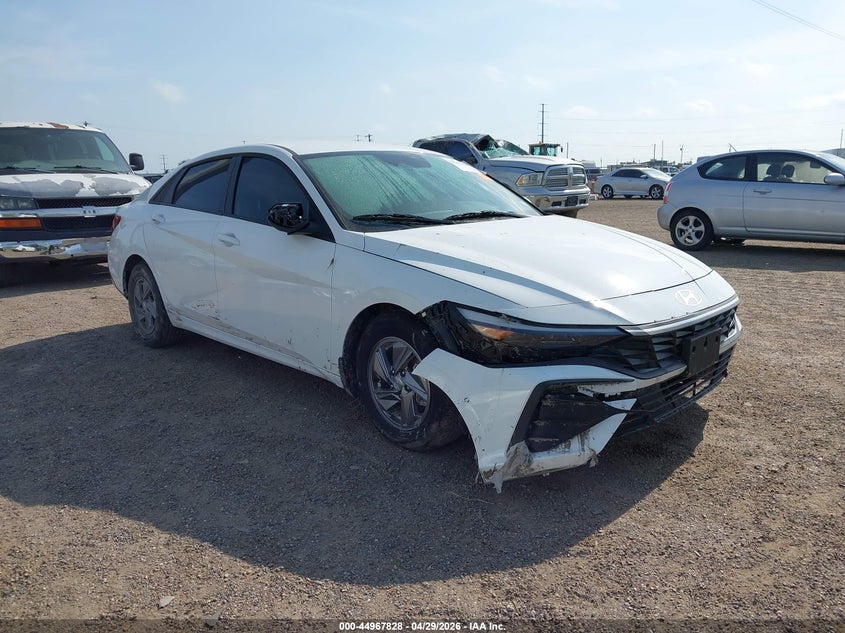 2025 Hyundai Elantra VIN KMHLL4DG9SU015154 IAAI salvage auction — FRONT END, Wait Title, sold $4,950 on 2026-07-21 (photo 1)