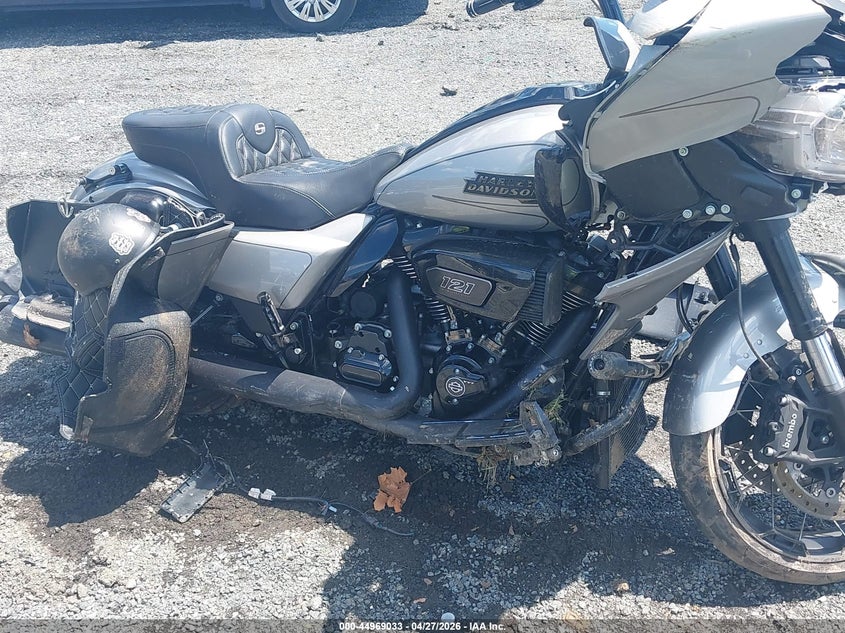 2023 Harley-davidson Road glide VIN 1HD1TC61XPB954264 IAAI salvage auction — FRONT END, Salvage - Greater Than 75% (Maryland), sold $7,700 on 2026-07-29 (photo 8)