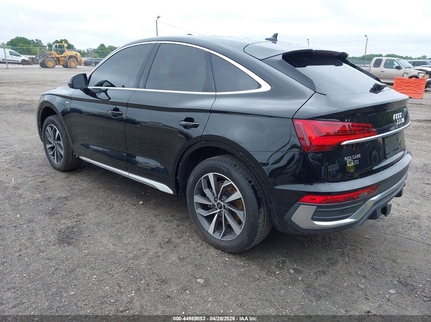 2024 Audi Q5 sportback VIN WA15AAFY9R2087270 IAAI salvage auction — SIDE, Salvage Title, sold $20,100 on 2026-07-16 (photo 3)