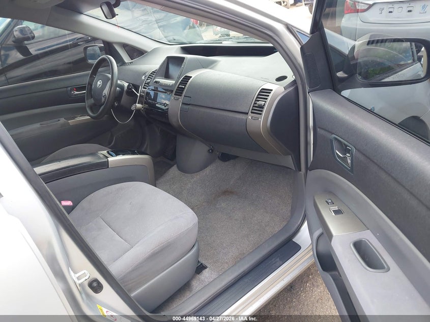 2007 Toyota Prius VIN JTDKB20U377627374 IAAI salvage auction — REAR END, Salvage (California), sold $750 on 2026-07-15 (photo 5)