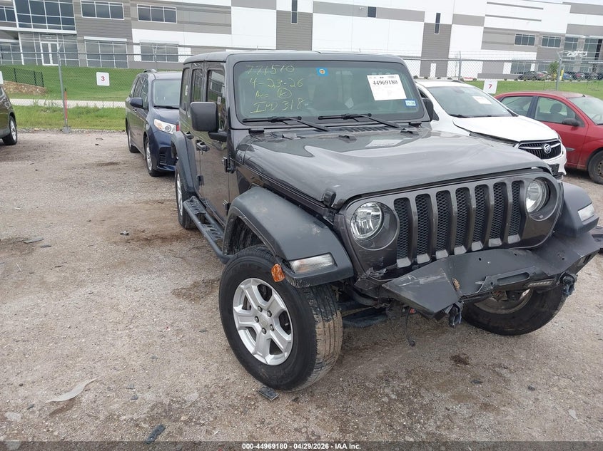 2018 Jeep Wrangler / VIN 1C4HJXDG4JW137019 — IAAI salvage auction photo