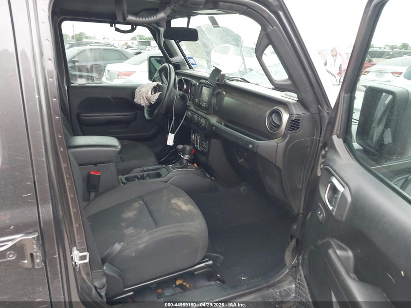 2018 Jeep Wrangler / VIN 1C4HJXDG4JW137019 IAAI salvage auction — FRONT & REAR, Salvage (Texas), sold $7,300 on 2026-07-28 (photo 5)