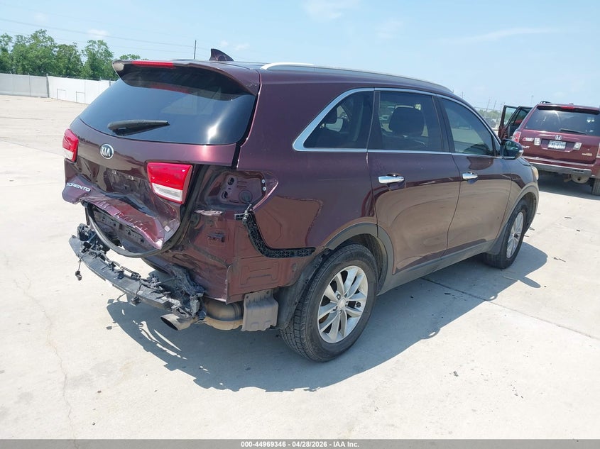 2017 Kia Sorento VIN 5XYPG4A31HG271293 IAAI salvage auction — REAR END, Original (Texas), sold $1,875 on 2026-07-24 (photo 4)