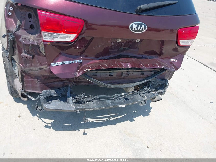 2017 Kia Sorento VIN 5XYPG4A31HG271293 IAAI salvage auction — REAR END, Original (Texas), sold $1,875 on 2026-07-24 (photo 6)