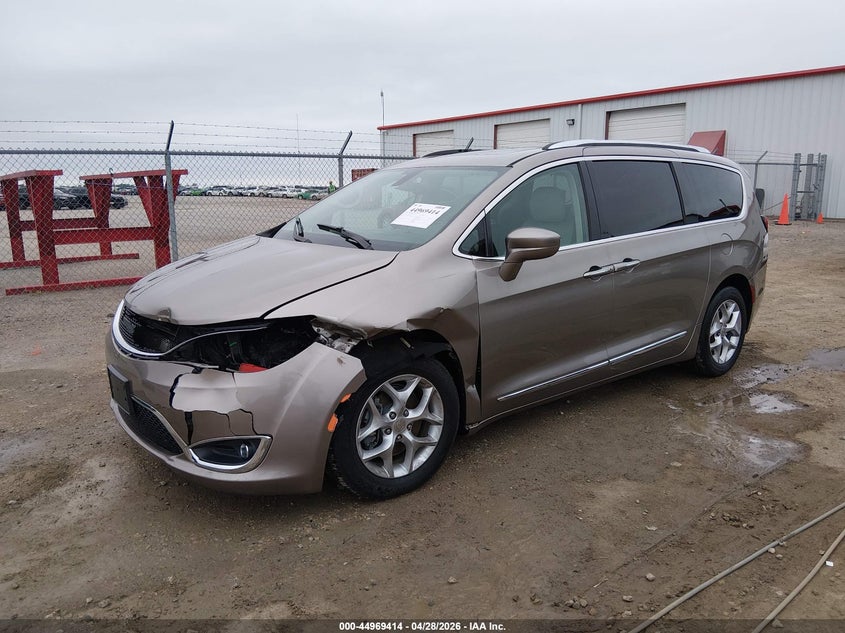 2018 Chrysler Pacifica VIN 2C4RC1EGXJR271312 IAAI salvage auction — LEFT FRONT, Salvage Title, sold $2,700 on 2026-07-10 (photo 2)
