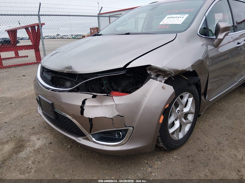 2018 Chrysler Pacifica VIN 2C4RC1EGXJR271312 IAAI salvage auction — LEFT FRONT, Salvage Title, sold $2,700 on 2026-07-10 (photo 6)