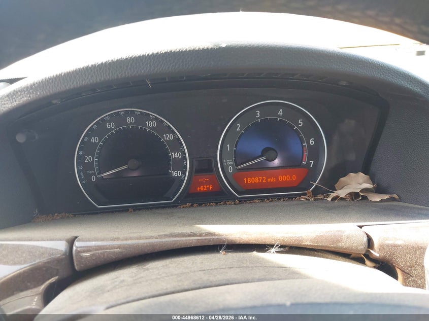 2007 BMW 7 series VIN WBAHL83557DT09995 IAAI salvage auction — NORMAL WEAR, Salvage (California), sold $500 on 2026-07-09 (photo 7)