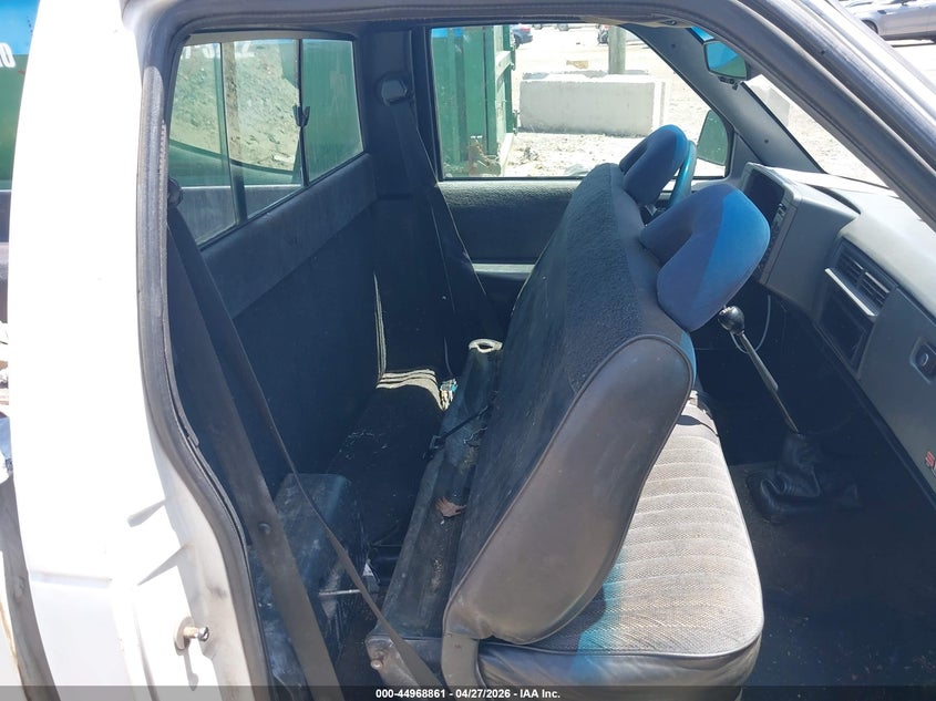 1993 Chevrolet S truck VIN 1GCCS14R6P8100704 IAAI salvage auction — FRONT END, Salvage (Idaho), sold $250 on 2026-07-09 (photo 8)