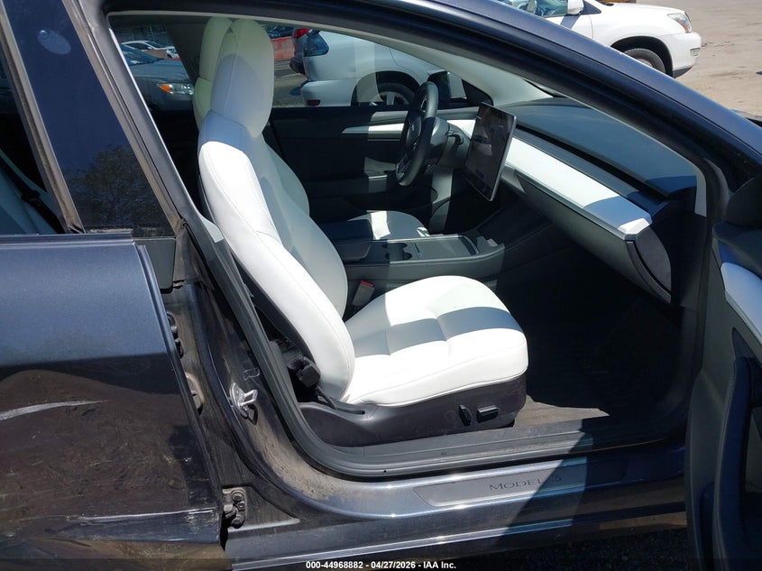 2022 Tesla Model 3 VIN 5YJ3E1EC8NF163267 IAAI salvage auction — RIGHT SIDE, Salvage - 75% Or Less (Maryland), sold $10,300 on 2026-07-16 (photo 5)