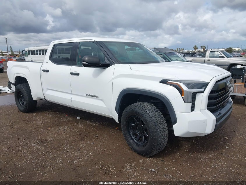 2022 Toyota Tundra VIN 5TFLA5EC8NX006962 IAAI salvage auction — REAR END, Salvage (California), sold $9,100 on 2026-07-29 (photo 1)