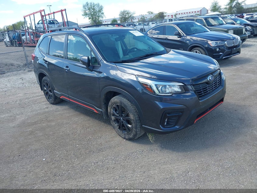 2019 Subaru Forester VIN JF2SKAPC4KH543625 IAAI salvage auction — LEFT FRONT, Salvage (Illinois), sold $2,750 on 2026-07-20 (photo 1)