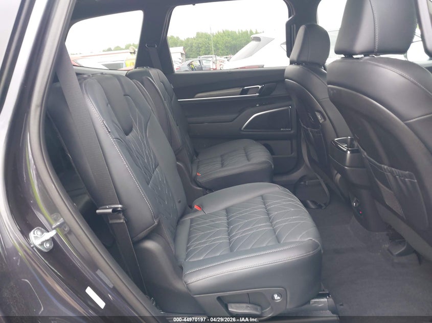 2025 Kia Telluride VIN 5XYP5DGC4SG657212 IAAI salvage auction — RIGHT FRONT, Salvage Title, sold $17,050 on 2026-07-22 (photo 8)