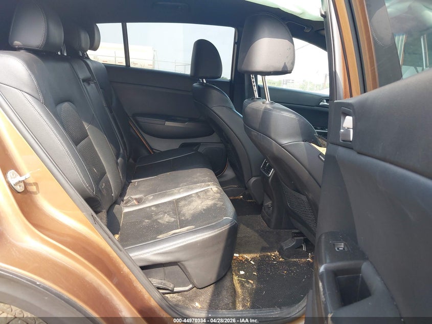 2021 Kia Sportage VIN KNDP63AC7M7922768 IAAI salvage auction — RIGHT FRONT, Salvage Title, sold $2,500 on 2026-07-22 (photo 8)