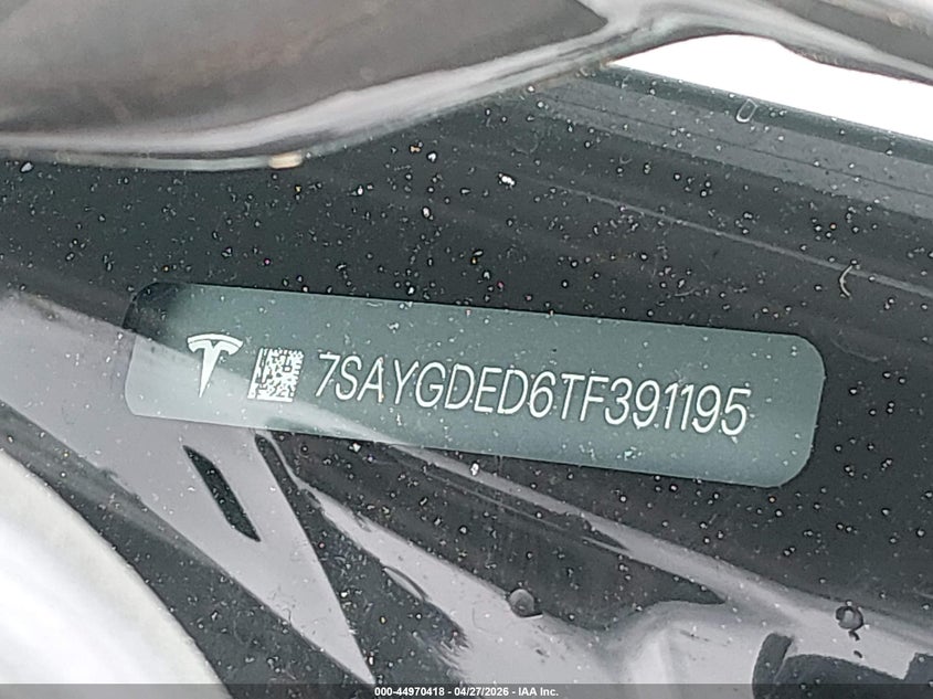 2026 Tesla Model y VIN 7SAYGDED6TF391195 IAAI salvage auction — RIGHT SIDE, Salvage Title, sold $11,450 on 2026-07-08 (photo 9)