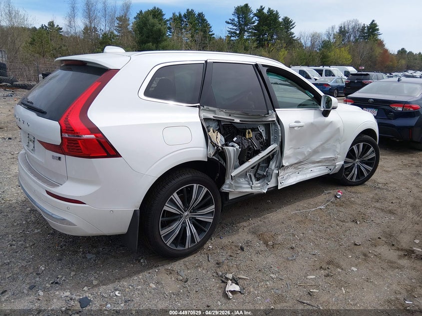 2023 Volvo Xc60 VIN YV4L12RN5P1333882 IAAI salvage auction — SIDE, Salvage Title, sold $13,100 on 2026-09-02 (photo 4)