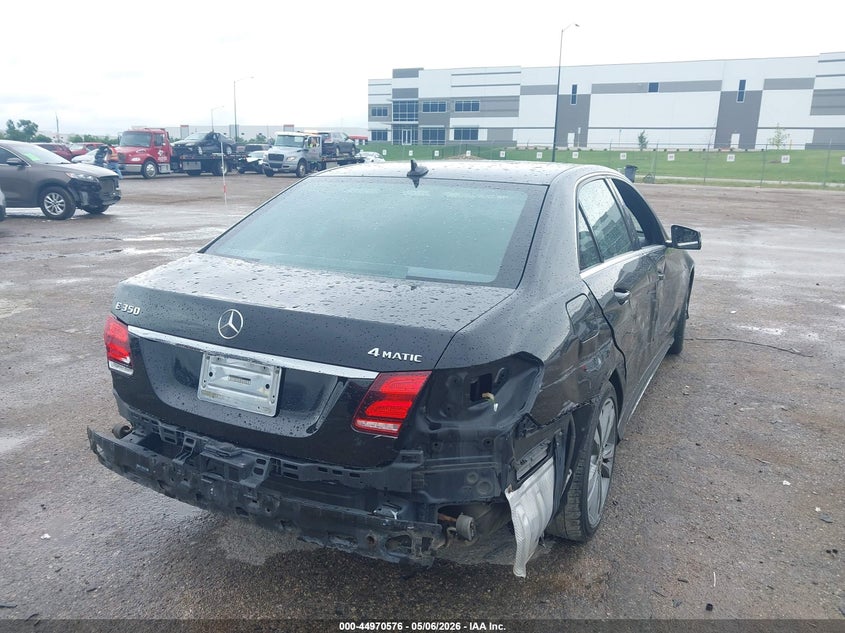 2014 Mercedes-benz E-klasse VIN WDDHF8JBXEA944427 IAAI salvage auction — REAR END, Original (Texas), sold $3,400 on 2026-07-07 (photo 4)