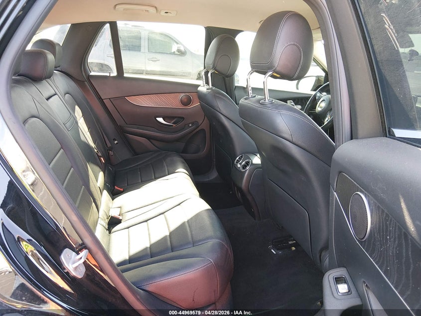 2016 Mercedes-benz Glc VIN WDC0G4JBXGF072764 IAAI salvage auction — FRONT & REAR, Salvage (Nevada), sold $2,800 on 2026-08-14 (photo 8)
