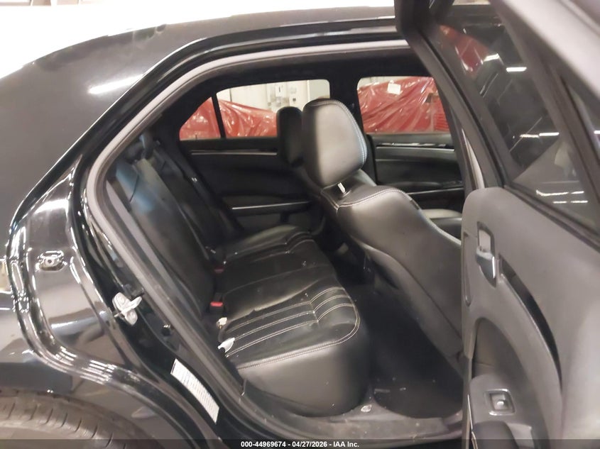 2022 Chrysler 300 VIN 2C3CCABG7NH184431 IAAI salvage auction — SIDE, Salvage Title, sold $6,500 on 2026-09-05 (photo 8)