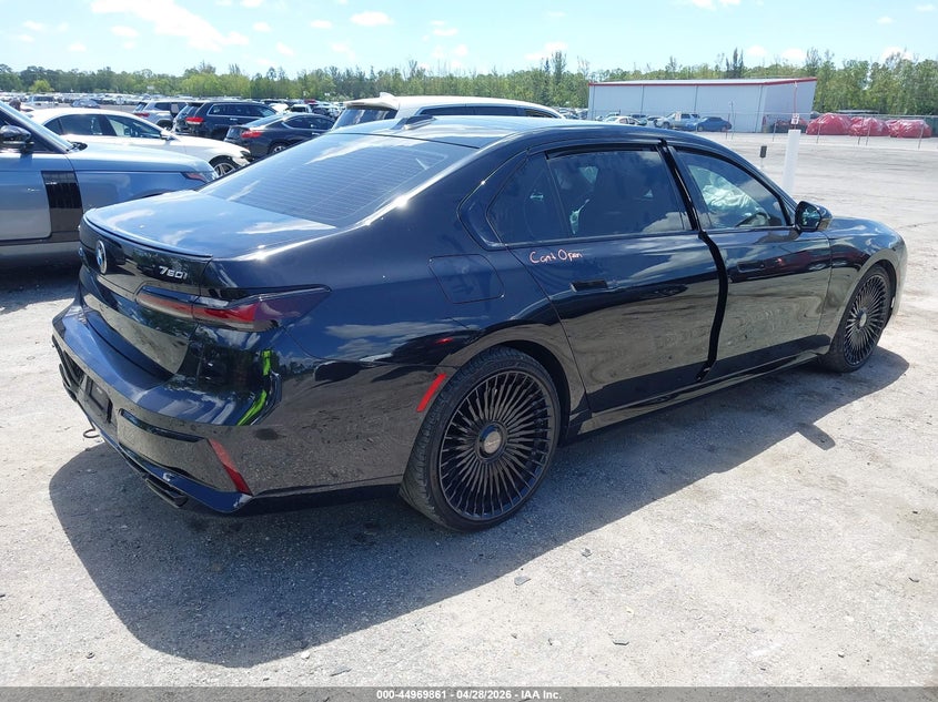 2023 BMW 7er VIN WBA33EJ09PCM85194 IAAI salvage auction — LEFT SIDE, Salvage Title, sold $30,150 on 2026-07-27 (photo 4)