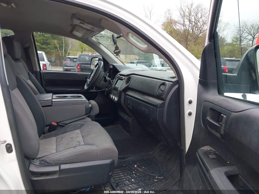 2016 Toyota Tundra VIN 5TFUM5F18GX068535 IAAI salvage auction — RIGHT SIDE, Salvage (Idaho), sold $4,150 on 2026-07-15 (photo 5)