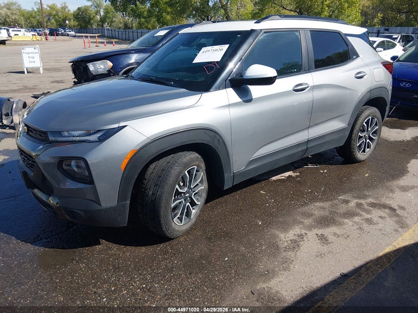 2023 Chevrolet Trailblazer VIN KL79MSSL1PB111330 IAAI salvage auction — RIGHT SIDE, Salvage Title, sold $9,650 on 2026-07-23 (photo 2)