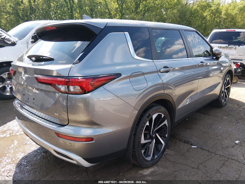 2023 Mitsubishi Outlander VIN JA4J4UA84PZ049304 IAAI salvage auction — HAIL, Salvage (Missouri), sold $12,600 on 2026-07-15 (photo 4)