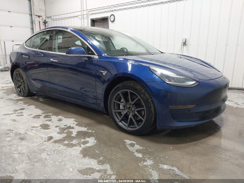 2019 Tesla Model 3 VIN 5YJ3E1EB6KF465028 IAAI salvage auction — LEFT SIDE, Salvage Title, sold $5,025 on 2026-07-10 (photo 1)