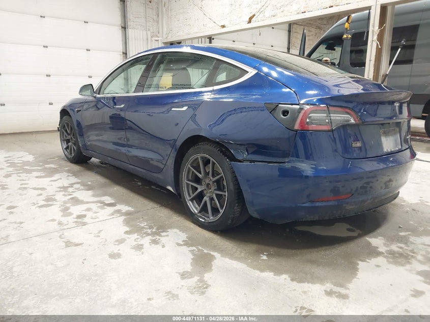 2019 Tesla Model 3 VIN 5YJ3E1EB6KF465028 IAAI salvage auction — LEFT SIDE, Salvage Title, sold $5,025 on 2026-07-10 (photo 3)