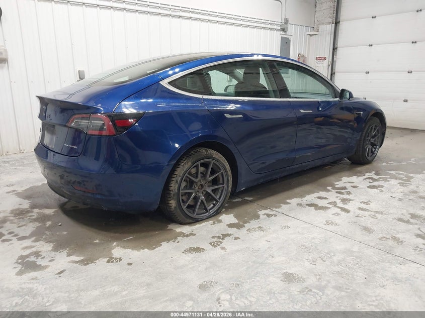 2019 Tesla Model 3 VIN 5YJ3E1EB6KF465028 IAAI salvage auction — LEFT SIDE, Salvage Title, sold $5,025 on 2026-07-10 (photo 4)