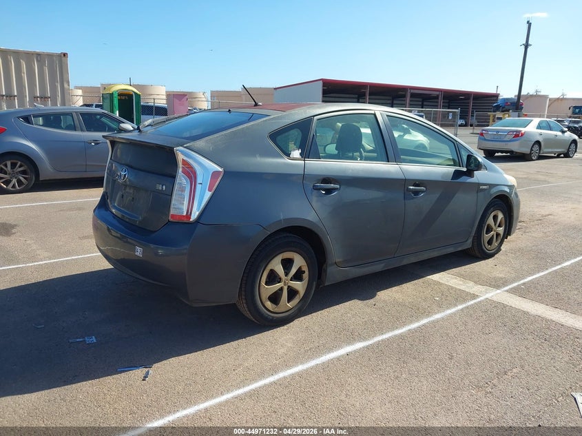 2012 Toyota Prius VIN JTDKN3DU0C1605725 IAAI salvage auction — NORMAL WEAR, Clear (Hawaii), sold $150 on 2026-07-14 (photo 4)