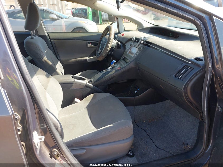 2012 Toyota Prius VIN JTDKN3DU0C1605725 IAAI salvage auction — NORMAL WEAR, Clear (Hawaii), sold $150 on 2026-07-14 (photo 5)