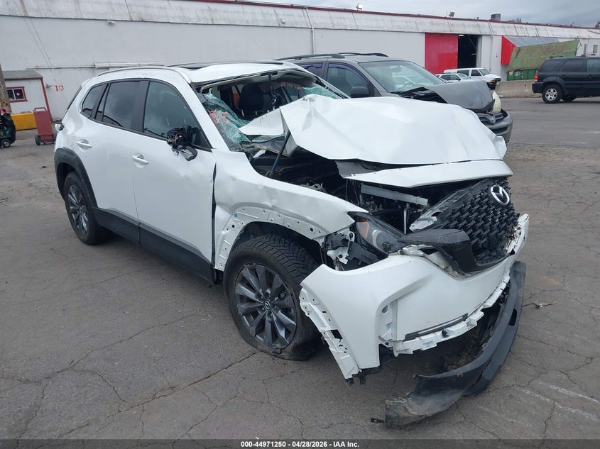 2023 Mazda Cx-50 VIN 7MMVABCM0PN154587 IAAI salvage auction — ROLLOVER, Salvage (Oregon), sold $1,950 on 2026-08-03 (photo 1)