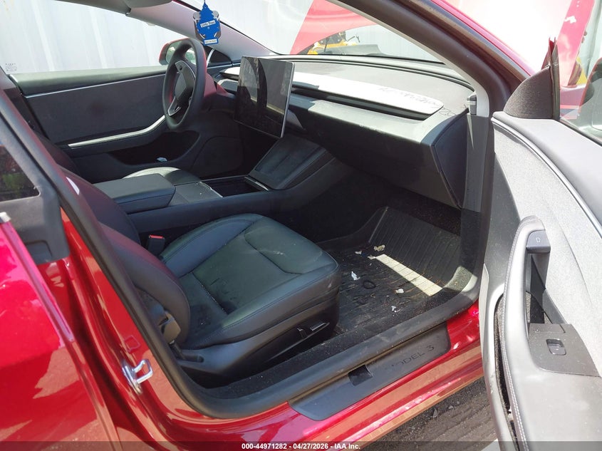 2025 Tesla Model 3 VIN 5YJ3E1EA9SF916718 IAAI salvage auction — LEFT SIDE, Salvage (California), sold $12,550 on 2026-07-30 (photo 5)