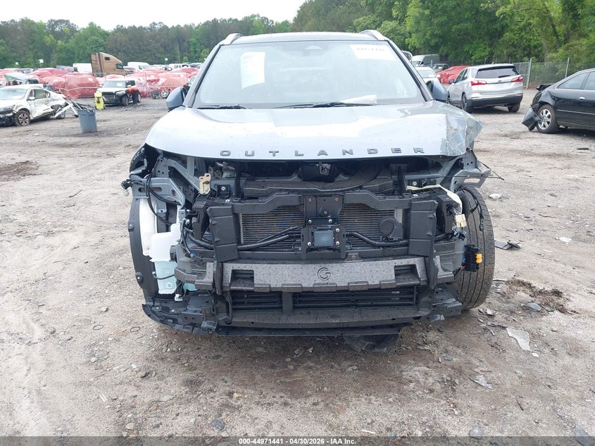 2025 Mitsubishi Outlander VIN JA4J3WA87SZ051877 IAAI salvage auction — FRONT END, Salvage (Georgia), sold $12,900 on 2026-08-02 (photo 6)