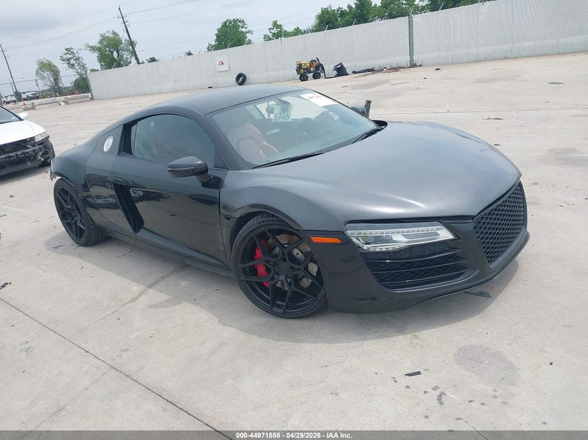 2015 Audi R8 VIN WUAAUAFG5F7000923 IAAI salvage auction — REAR END, Original (Texas), sold $41,250 on 2026-08-07 (photo 1)