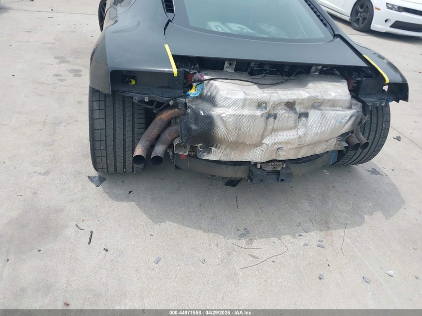 2015 Audi R8 VIN WUAAUAFG5F7000923 IAAI salvage auction — REAR END, Original (Texas), sold $41,250 on 2026-08-07 (photo 6)