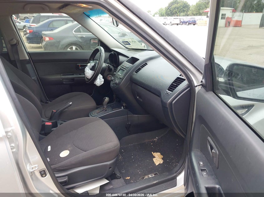 2012 Kia Soul VIN KNDJT2A59C7390061 IAAI salvage auction — FRONT & REAR, Salvage (Texas), sold $200 on 2026-07-14 (photo 5)